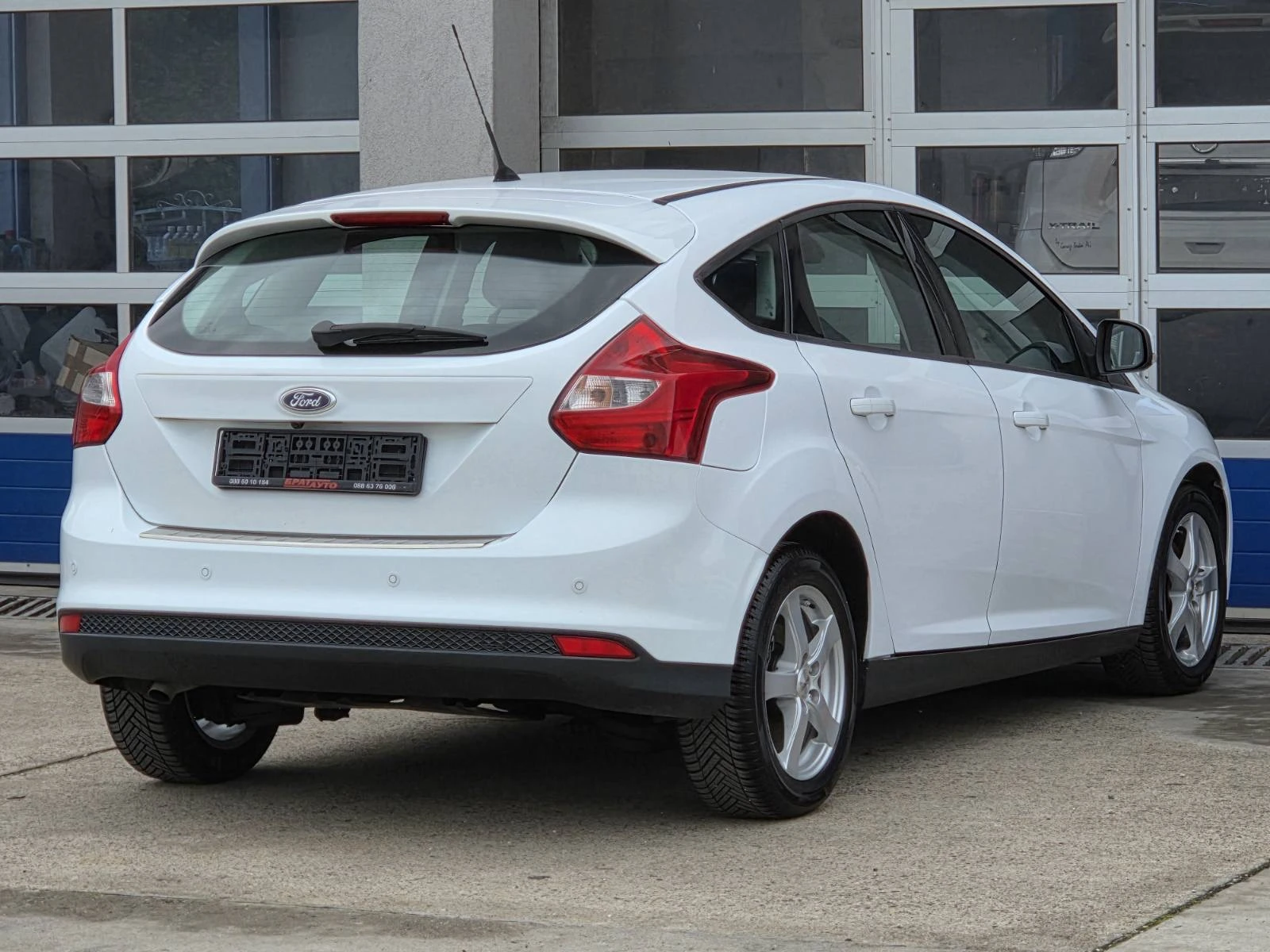 Ford Focus 1.6TDCI/GHIA/6  | Mobile.bg   4