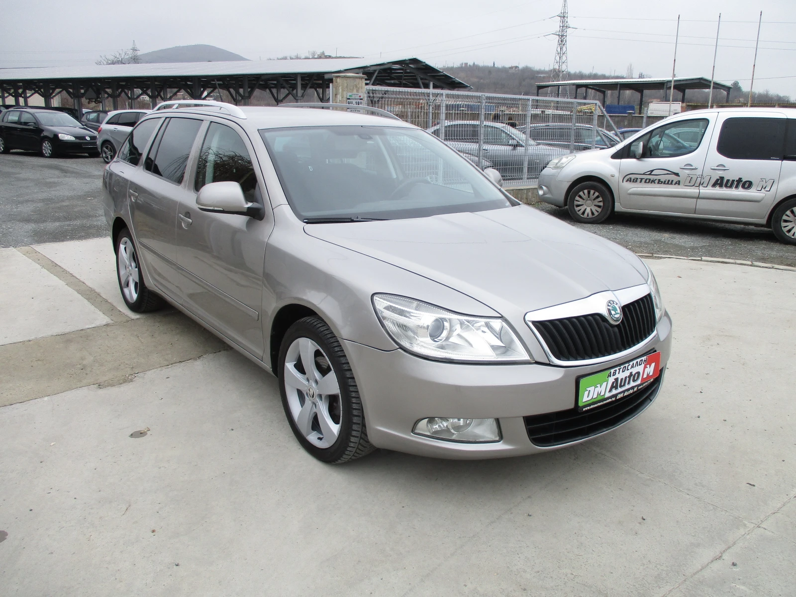 Skoda Octavia 2.0TDI/140кс./4x4/6-СКОРОСТИ/КАТО НОВА - изображение 2