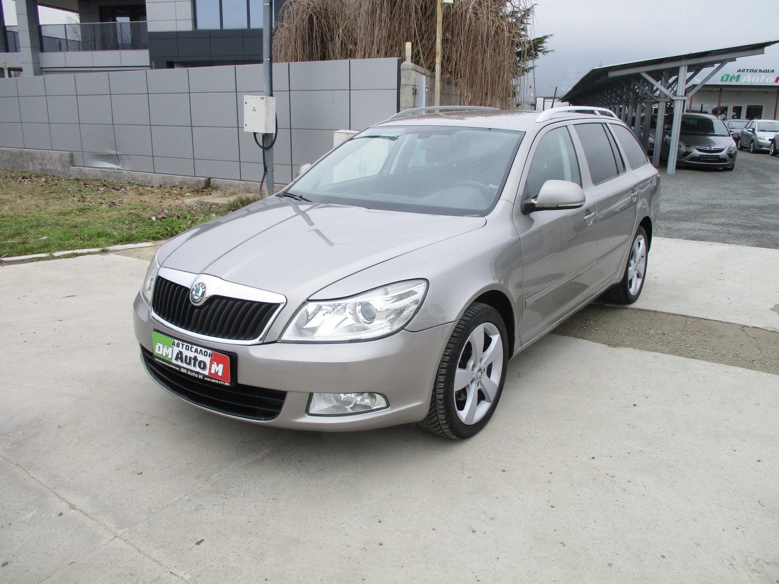 Skoda Octavia 2.0TDI/140кс./4x4/6-СКОРОСТИ/КАТО НОВА - изображение 8