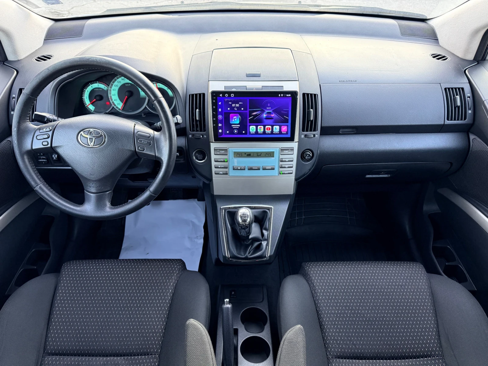 Toyota Corolla verso 2.2D4D* CarPlay/AndroidAuto* ���� ����* ���������� | Mobile.bg � ����������� 11