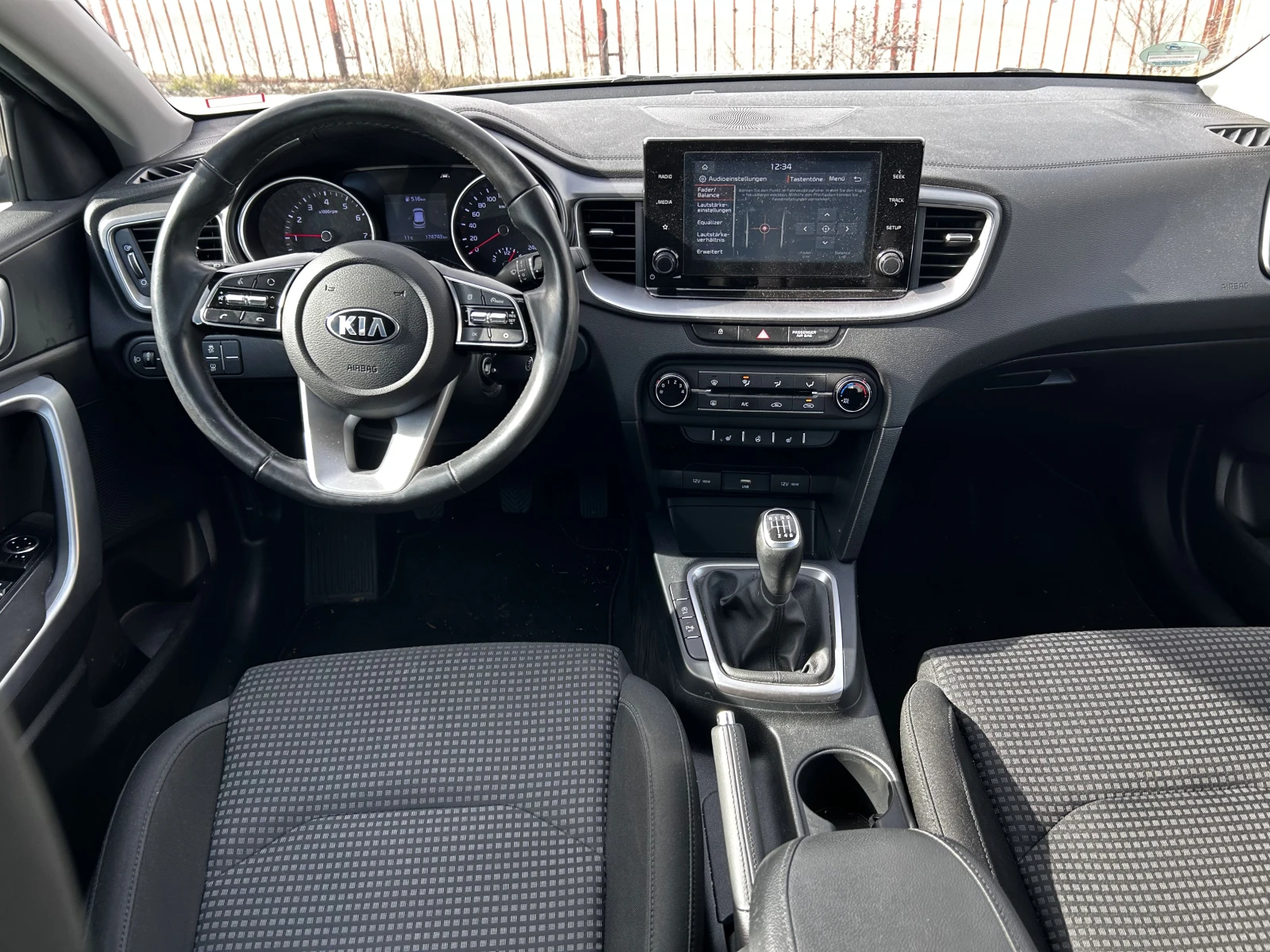 Kia Ceed 1.0 TGDI | Mobile.bg � ����������� 12