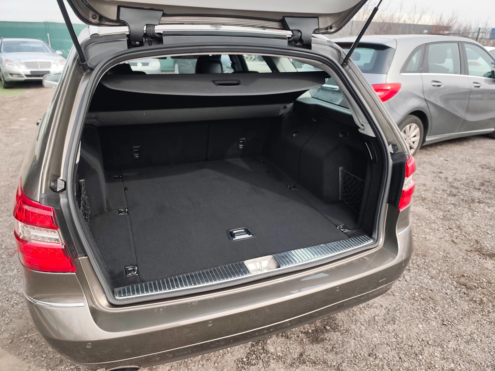 Mercedes-Benz E 250 i Avantgarde  ���� 5 | Mobile.bg � ����������� 13