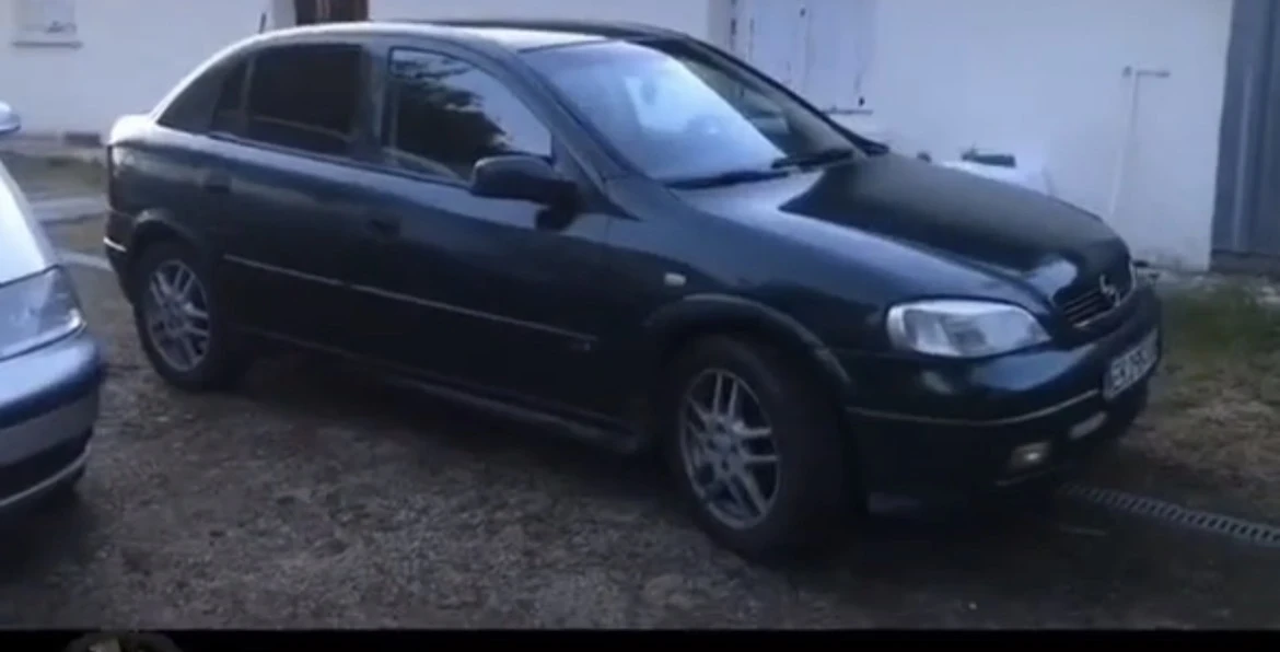 Opel Astra, снимка 2 - Автомобили и джипове - 53840993