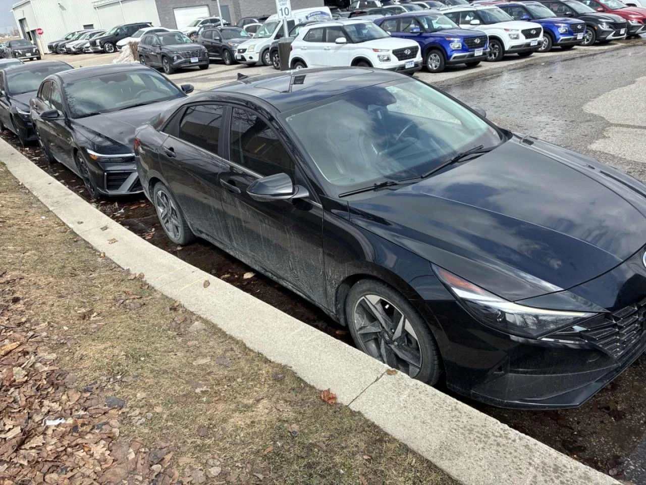 Hyundai Elantra Ultimate Tech* Bose* CarPlay* Keyless, снимка 3 - Автомобили и джипове - 53863375