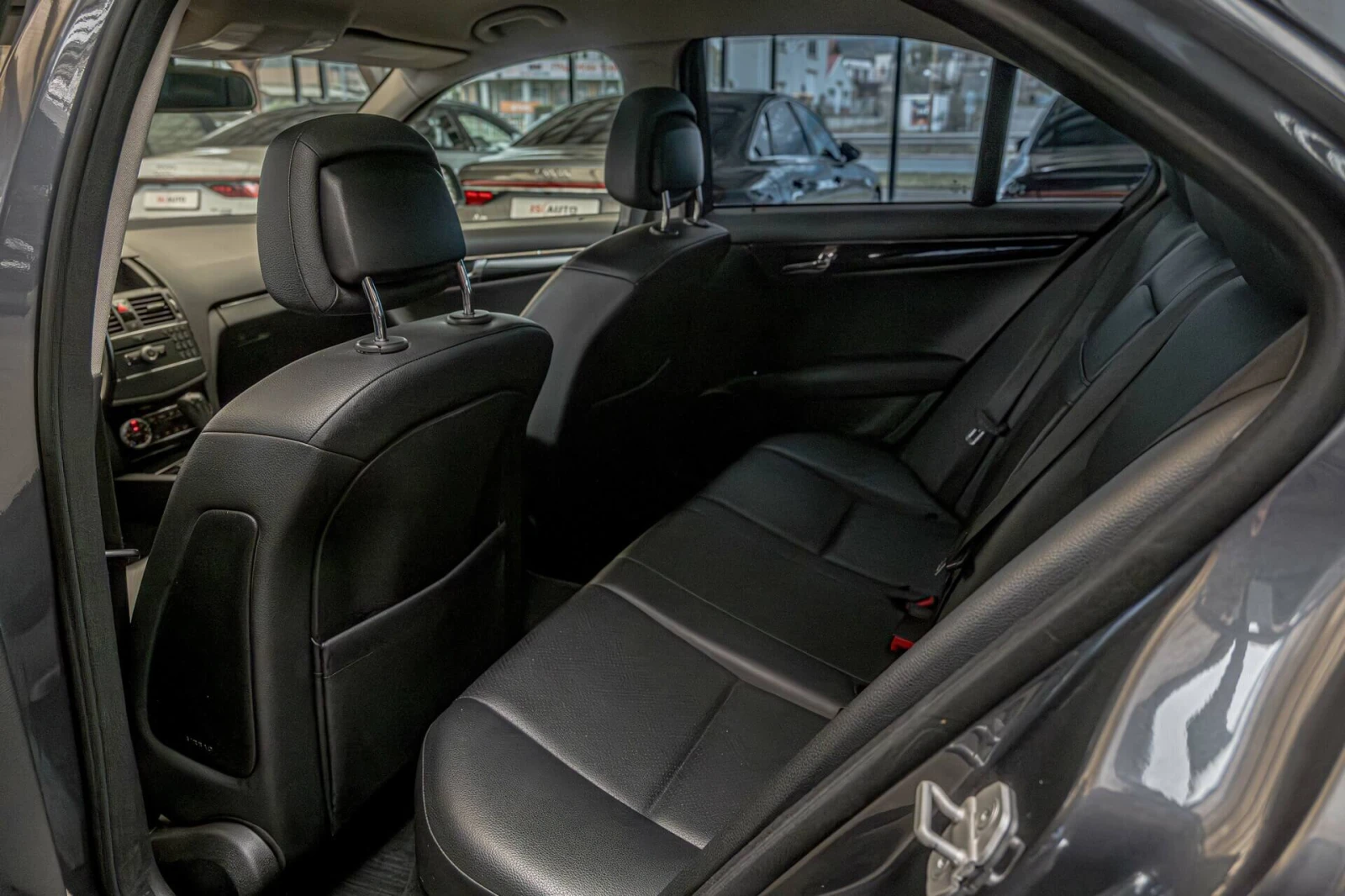 Mercedes-Benz C 200 5G-Tronic/Xenon/Bluetooth/Tempomat/Климатроник, снимка 8 - Автомобили и джипове - 53947051