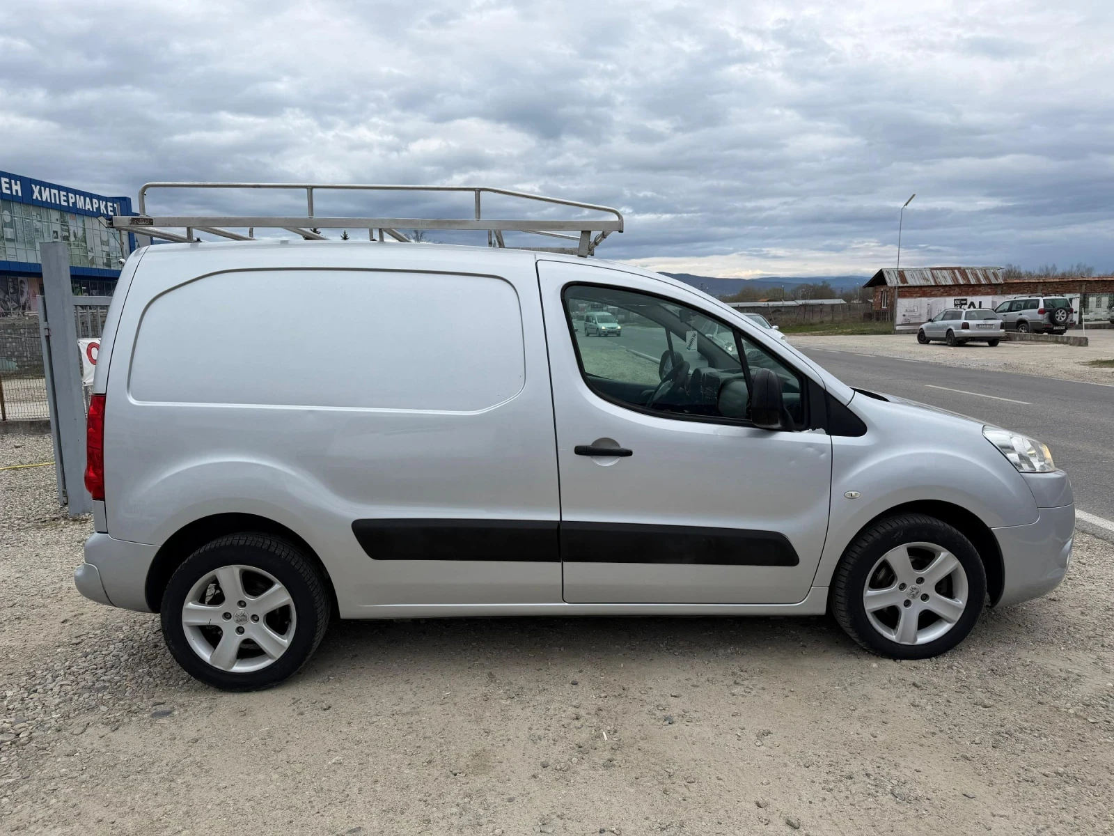 Peugeot Partner 1.6HDI 90k.s ������ | Mobile.bg � ����������� 6