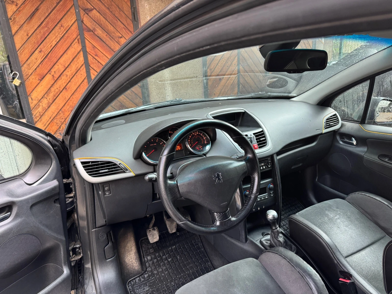 Peugeot 207 1.6 Turbo Rc/Gti, снимка 9 - Автомобили и джипове - 53966312