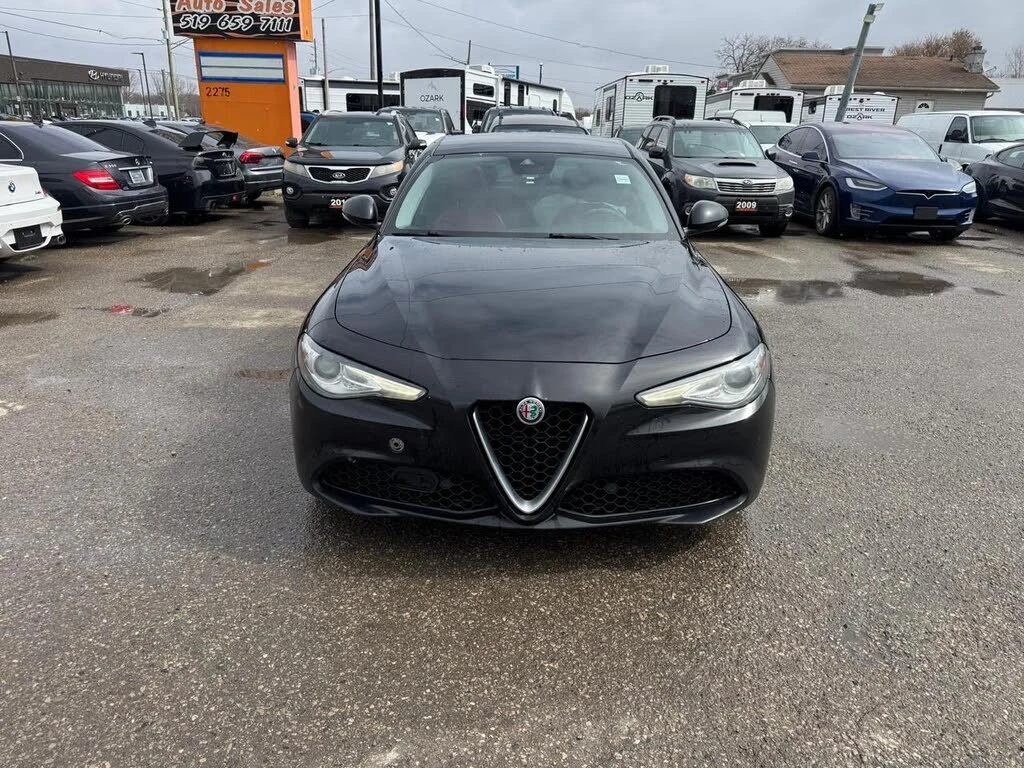 Alfa Romeo Giulia Ti Sport Q4* HARMAN KARDON* KEYLESS* ПОДГРЕВ* , снимка 2 - Автомобили и джипове - 53988648