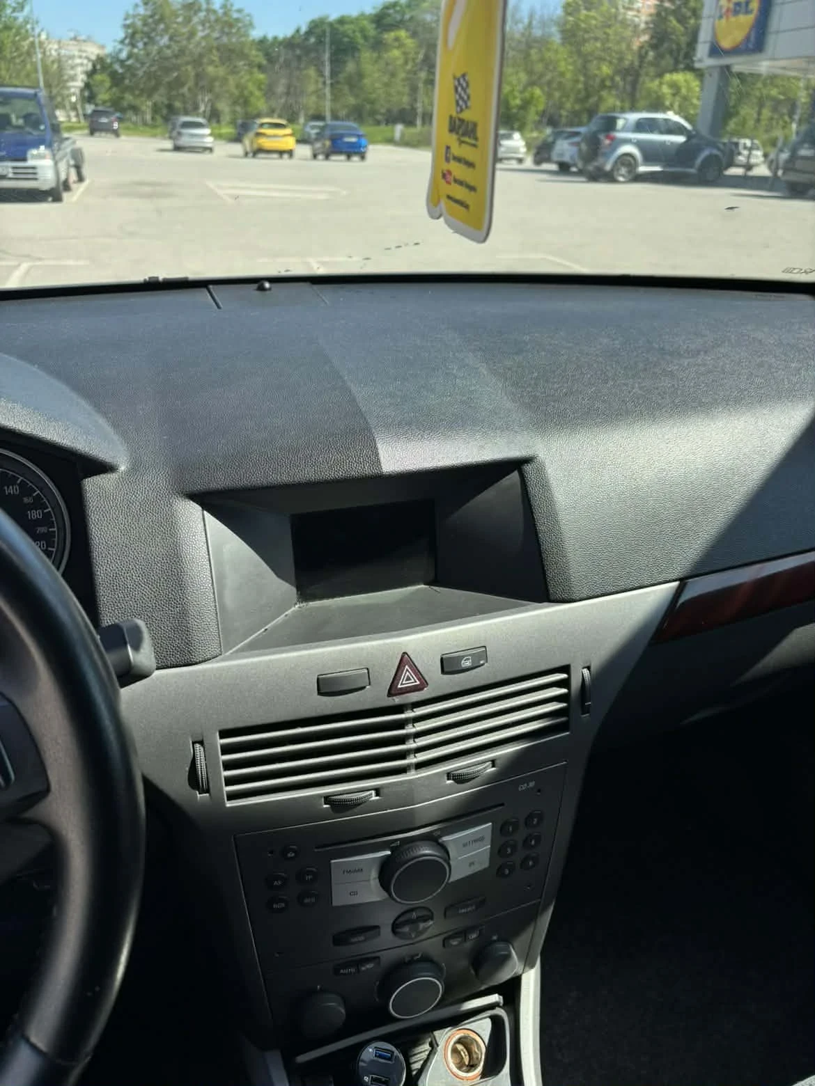 Opel Astra 1.7CDTI, снимка 16 - Автомобили и джипове - 54402468