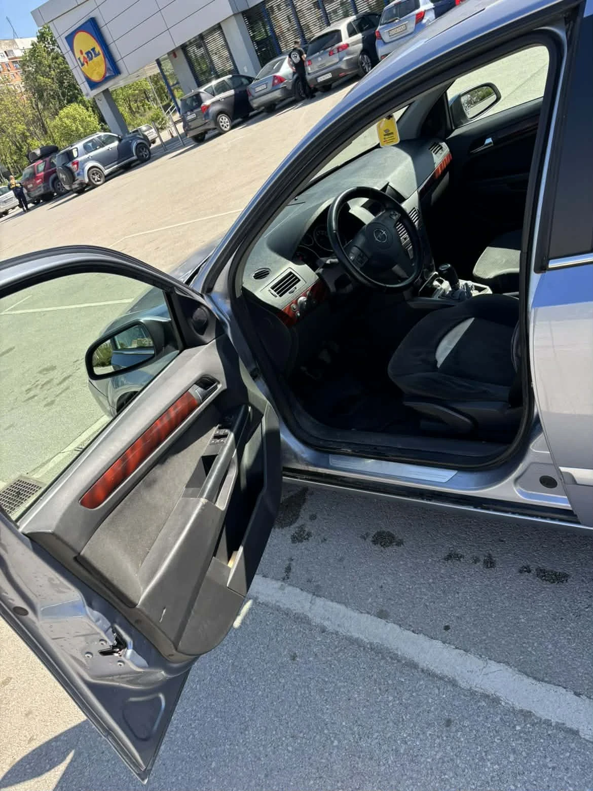 Opel Astra 1.7CDTI, снимка 15 - Автомобили и джипове - 54402468
