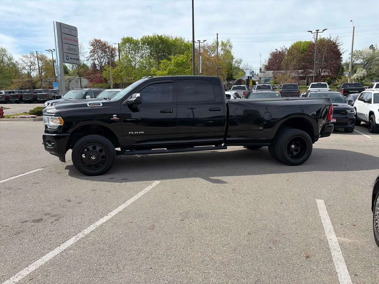 Dodge RAM 3500 * Big Horn * ПРЕДСТАВИТЕЛСТВО * ПОДГРЕВИ * NAVI, снимка 2 - Автомобили и джипове - 54586286
