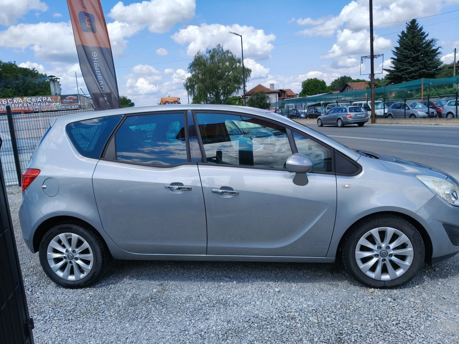 Opel Meriva 1.4i Turbo, снимка 8 - Автомобили и джипове - 55180883