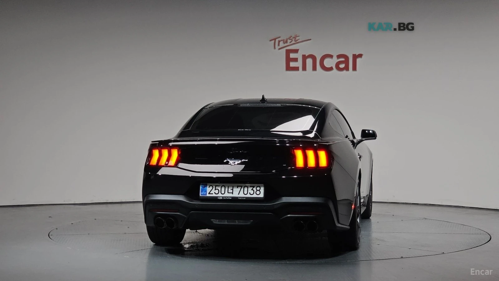 Ford Mustang 2.3* PREMIUM* КОЖА* ПОДГРЕВ* ОБДУХВАНЕ* NAVI* КАМЕ, снимка 4 - Автомобили и джипове - 55311402