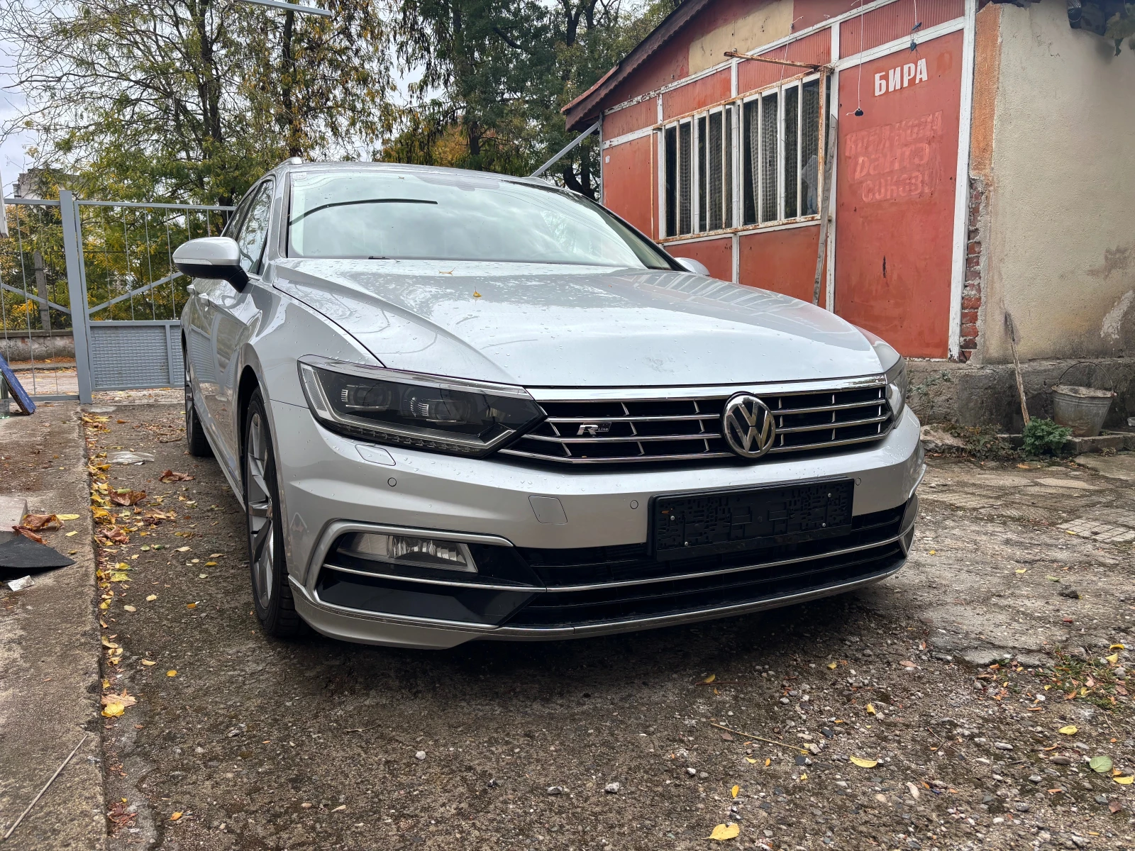 VW Passat R line, снимка 2 - Автомобили и джипове - 56502327