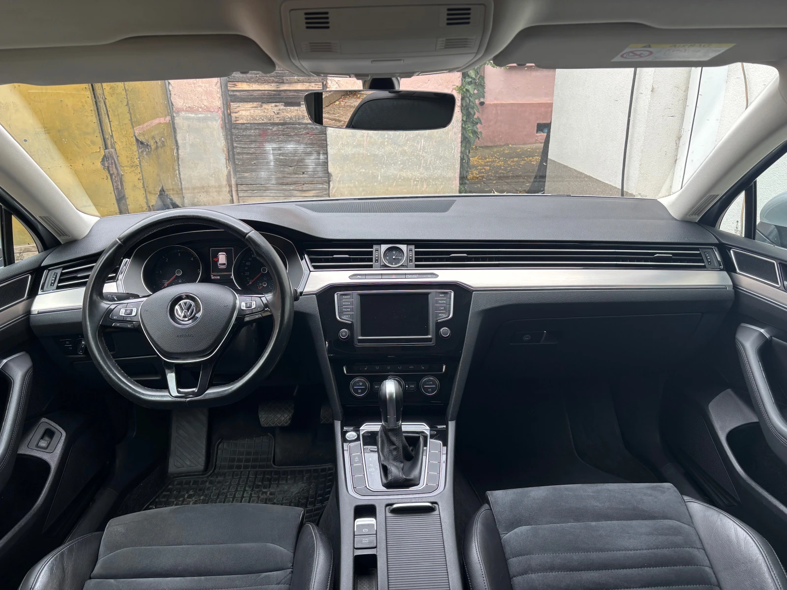 VW Passat R line, снимка 6 - Автомобили и джипове - 56502327