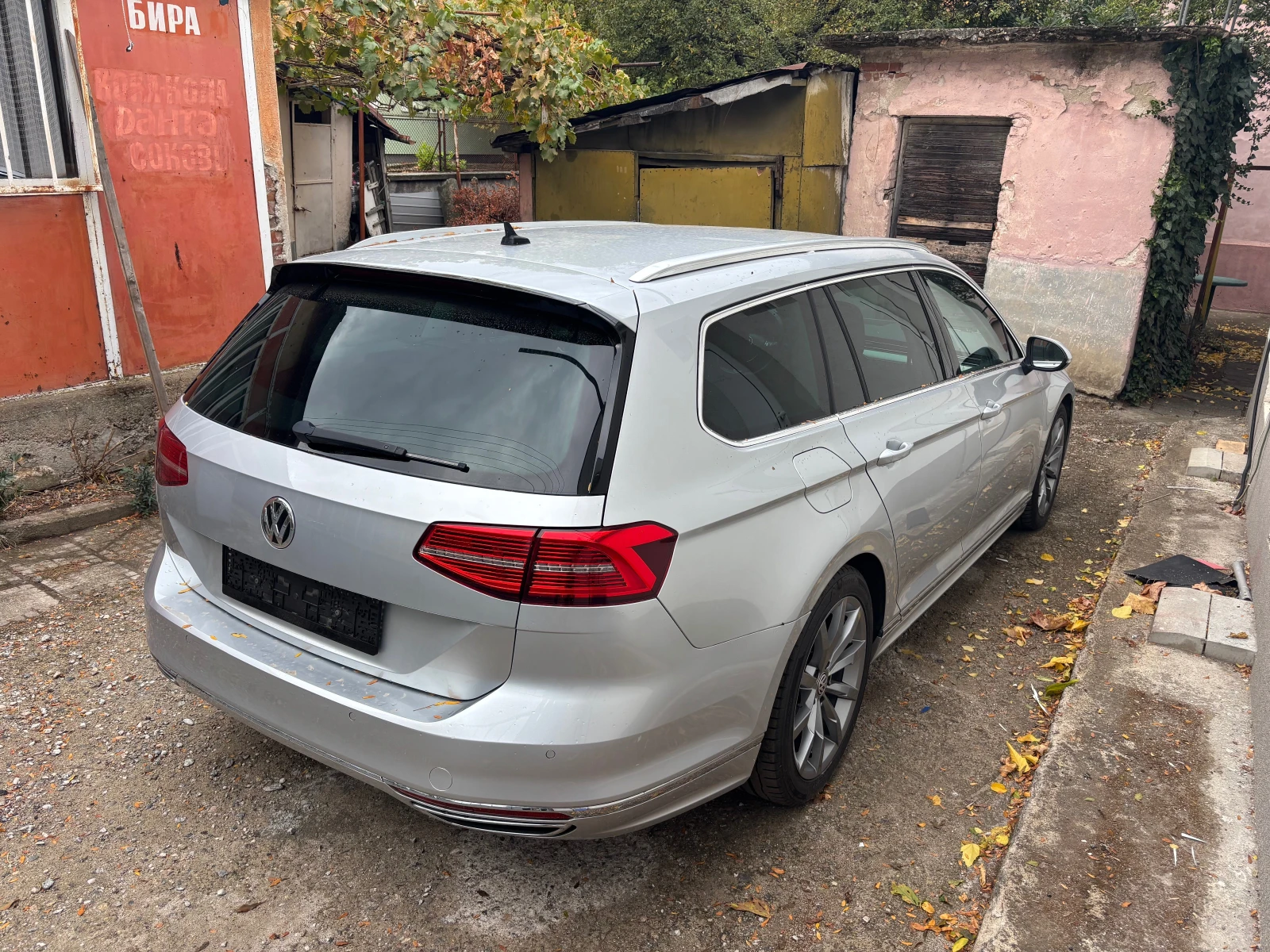 VW Passat R line, снимка 4 - Автомобили и джипове - 56502327