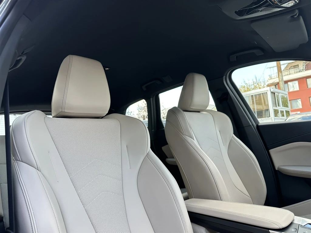 BMW iX1 xDrive30, снимка 10 - Автомобили и джипове - 56533182