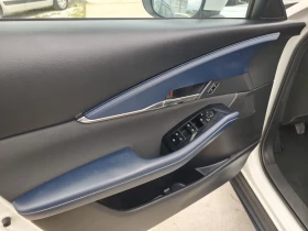 Mazda CX-30 2.0 хибрид , снимка 16