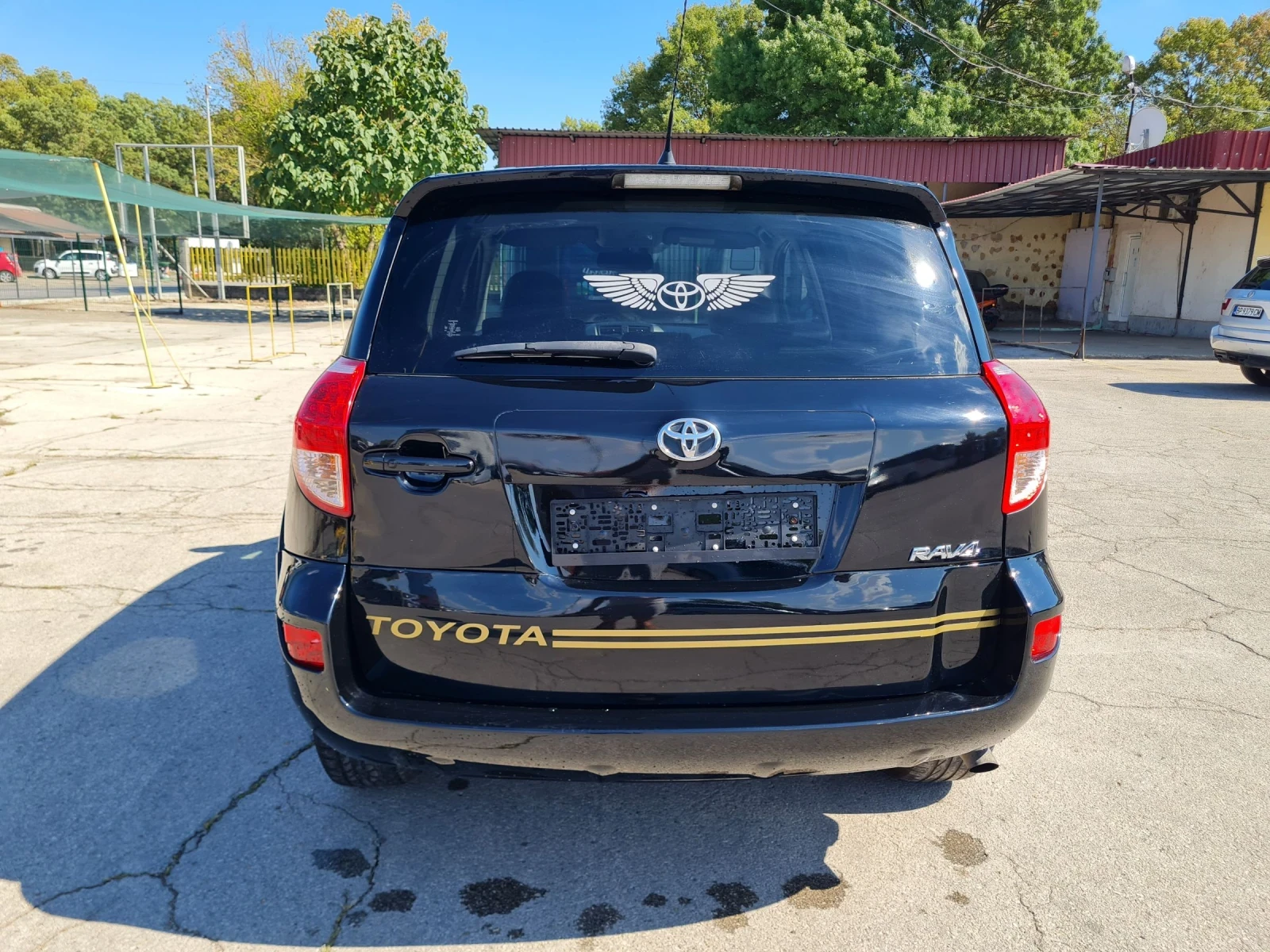 Toyota Rav4 2.2 d - изображение 2