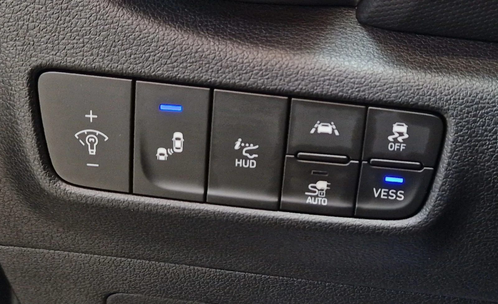 Hyundai Kona 64KWh/Premium/SOH100% | Mobile.bg   14