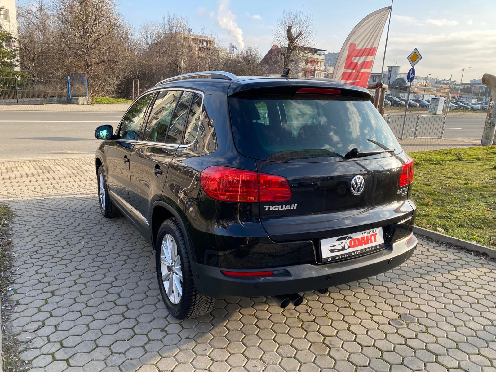 VW Tiguan 2.0TDi/4x4 - изображение 6