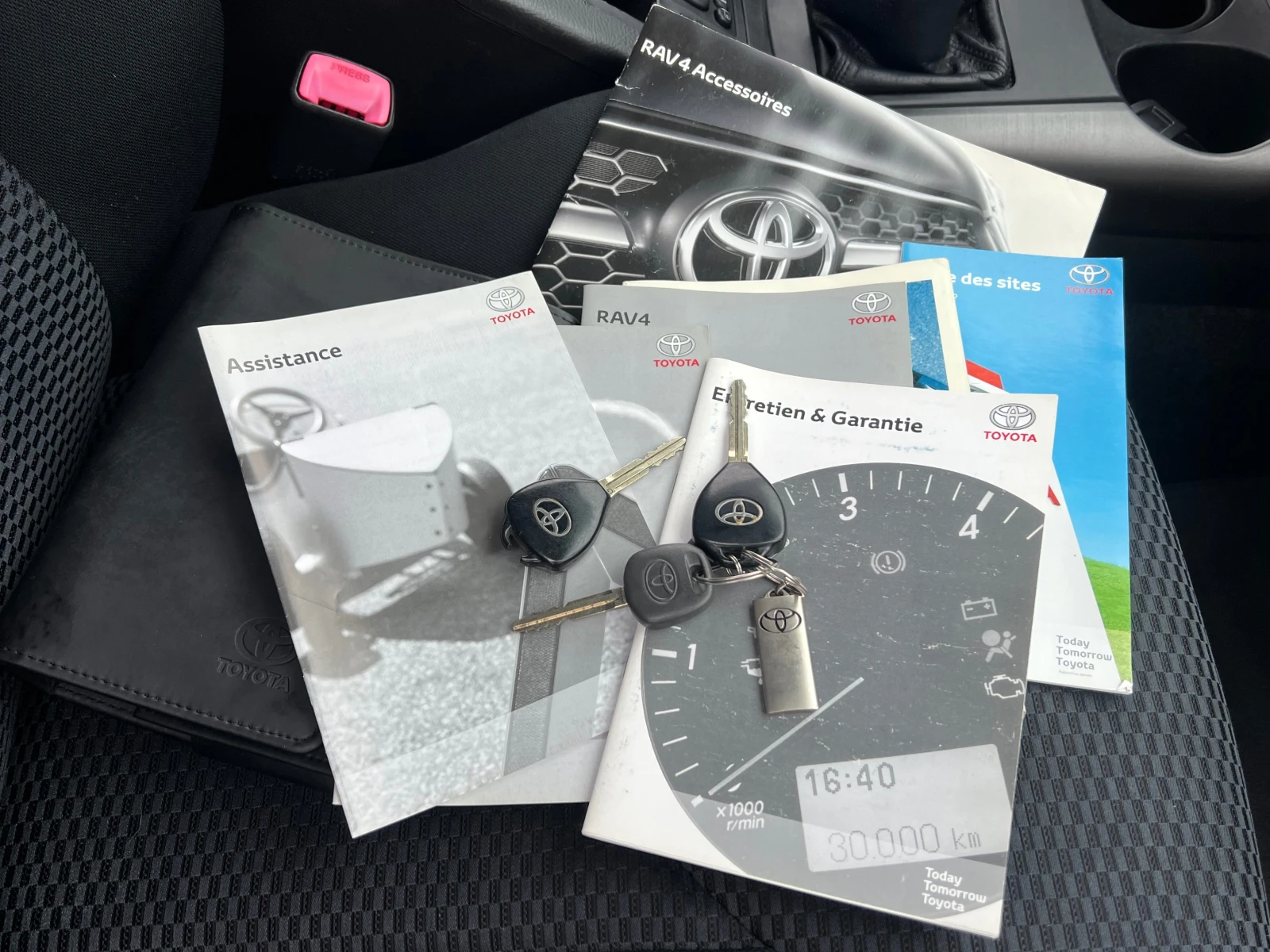 Toyota Rav4 2.2D-4D, �����, �������� �������! | Mobile.bg � ����������� 14