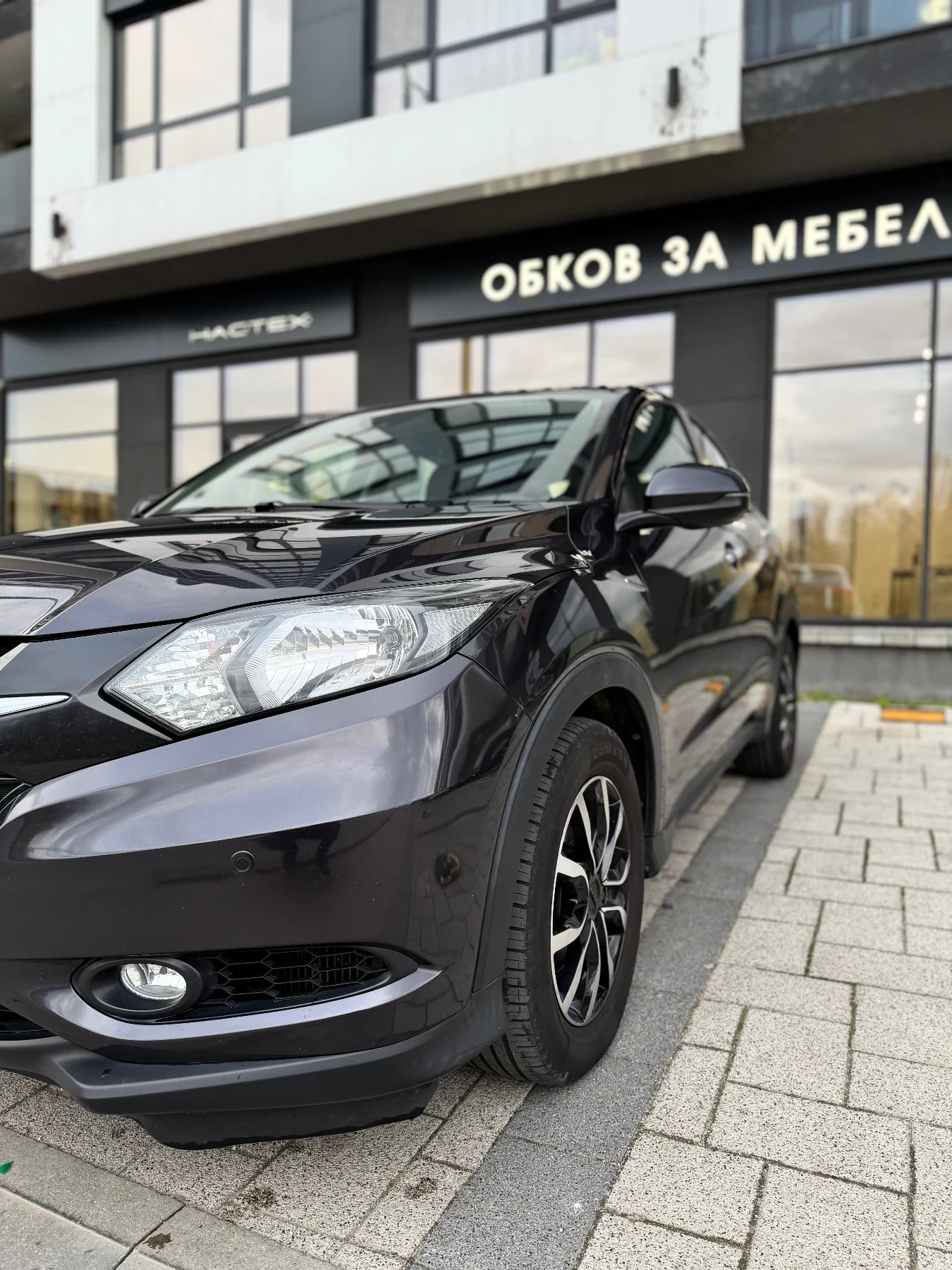 Honda Hr-v 1.6 DTEC, снимка 4 - Автомобили и джипове - 53710992