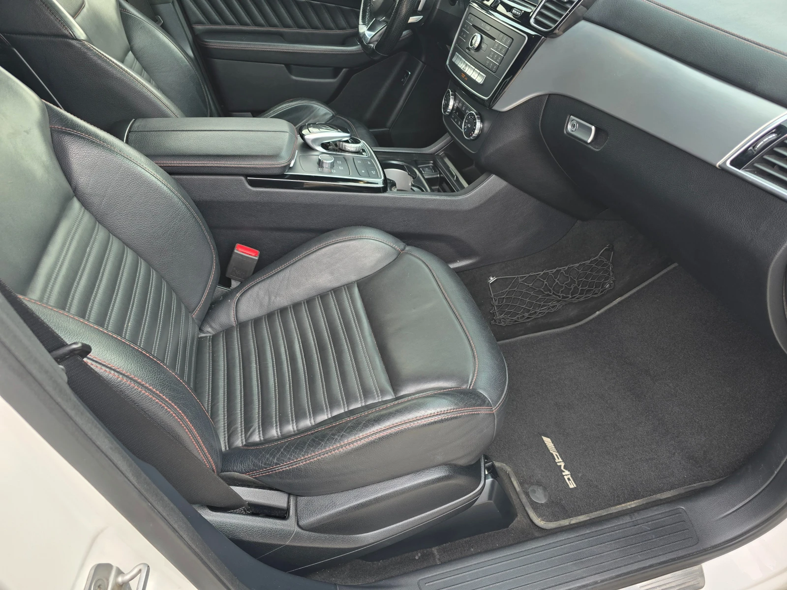 Mercedes-Benz GLE 450 AMG 450 AMG, снимка 14 - Автомобили и джипове - 53781265