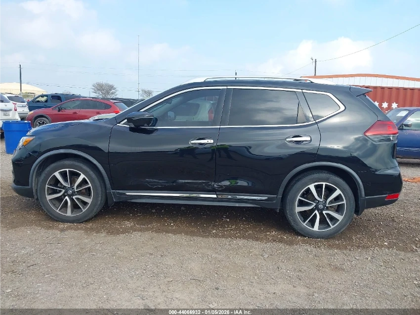 Nissan Rogue ПОДГРЕВ* BOSE* ПАНО* КАМЕРА* , снимка 12 - Автомобили и джипове - 53906605