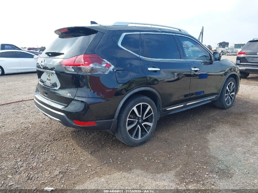 Nissan Rogue ПОДГРЕВ* BOSE* ПАНО* КАМЕРА* , снимка 6 - Автомобили и джипове - 53906605