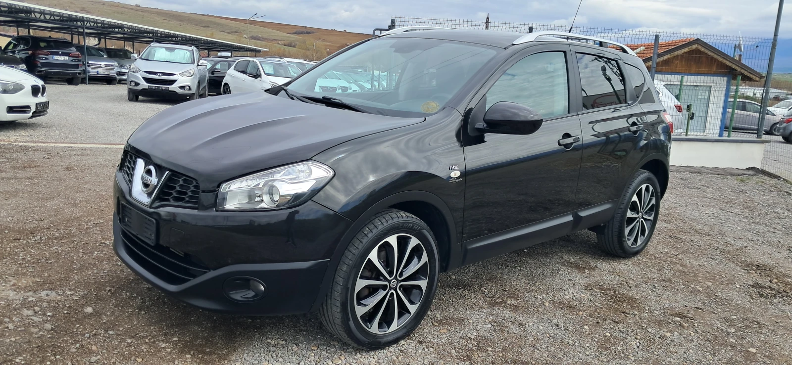 Nissan Qashqai 1.5 dci  n-tec, снимка 2 - Автомобили и джипове - 54032083