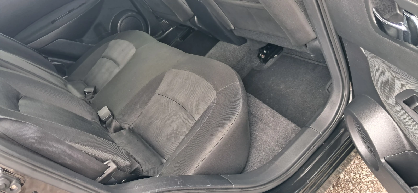 Nissan Qashqai 1.5 dci  n-tec, снимка 10 - Автомобили и джипове - 54032083