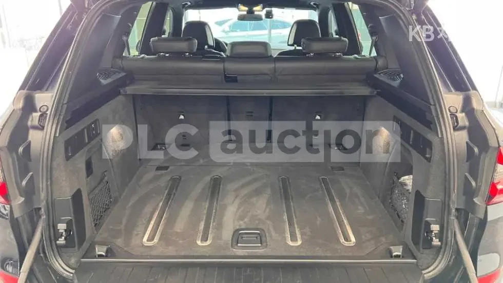 BMW X5 2021* M-PK* SWAROVSKI* DISTRONIK* HARMAN* КРАЙНА Ц, снимка 15 - Автомобили и джипове - 54058011