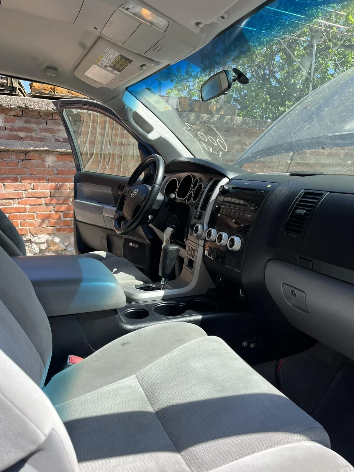 Toyota Sequoia, снимка 13 - Автомобили и джипове - 54648296