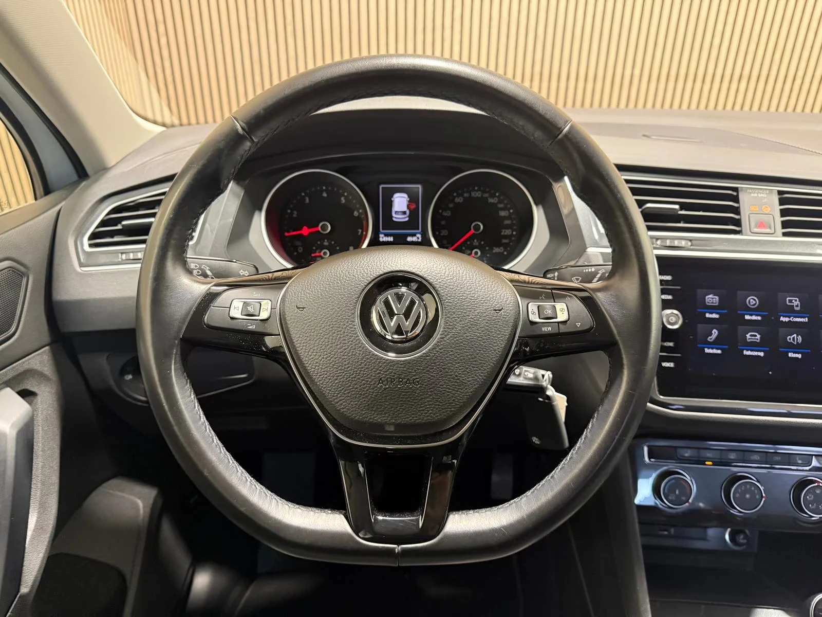 VW Tiguan 1.5 TSI/131к.с./Comfortline| 64 950км| 1Соб.| Каме, снимка 9 - Автомобили и джипове - 54720557