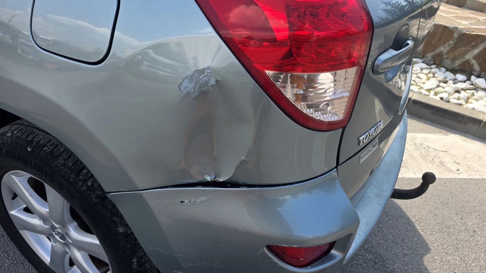 Toyota Rav4 2.2 D-4D 135 4X4, снимка 13 - Автомобили и джипове - 55351959