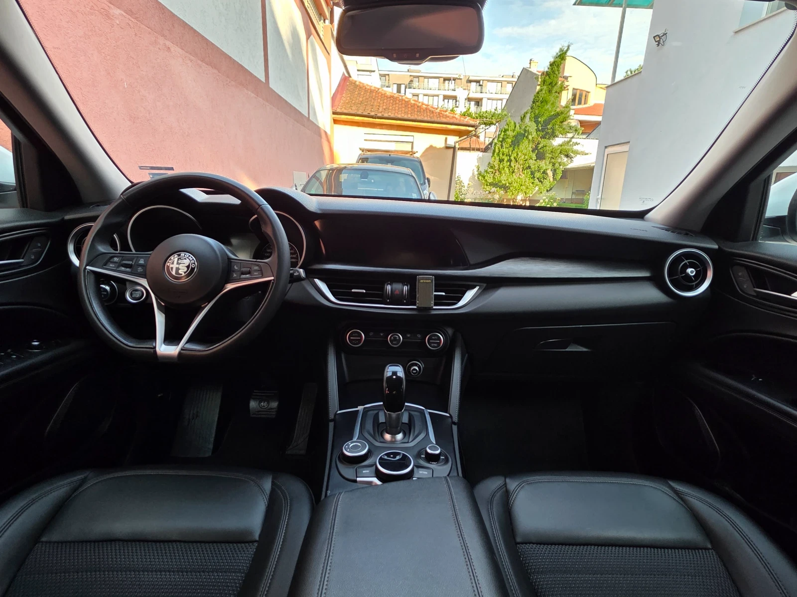 Alfa Romeo Stelvio, снимка 9 - Автомобили и джипове - 55692251