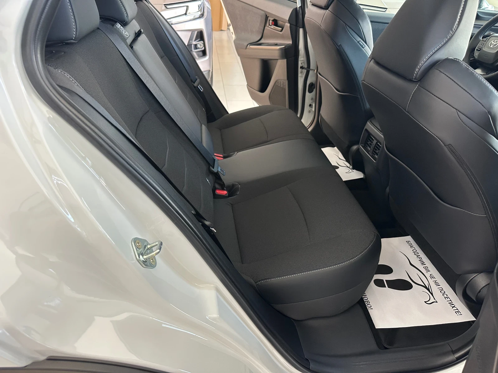 Toyota C-HR Pulse, снимка 9 - Автомобили и джипове - 55887391