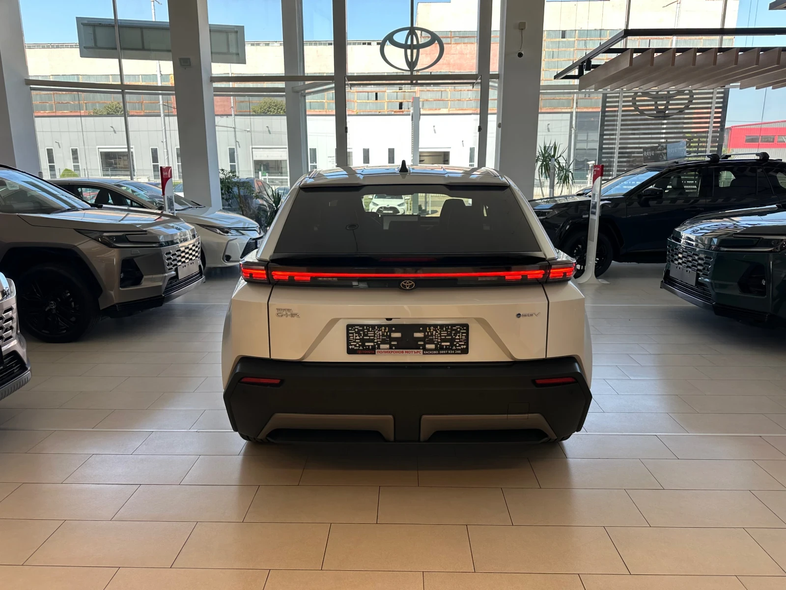 Toyota C-HR Pulse, снимка 4 - Автомобили и джипове - 55887391