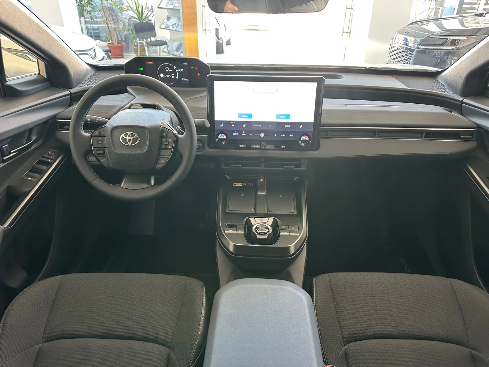 Toyota C-HR Pulse, снимка 10 - Автомобили и джипове - 55887391