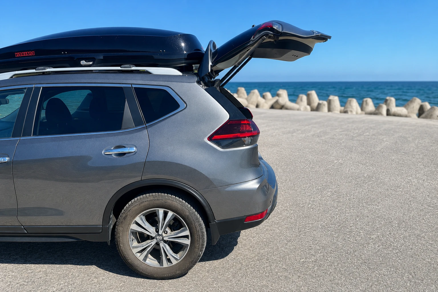 Nissan Rogue, снимка 12 - Автомобили и джипове - 56015423