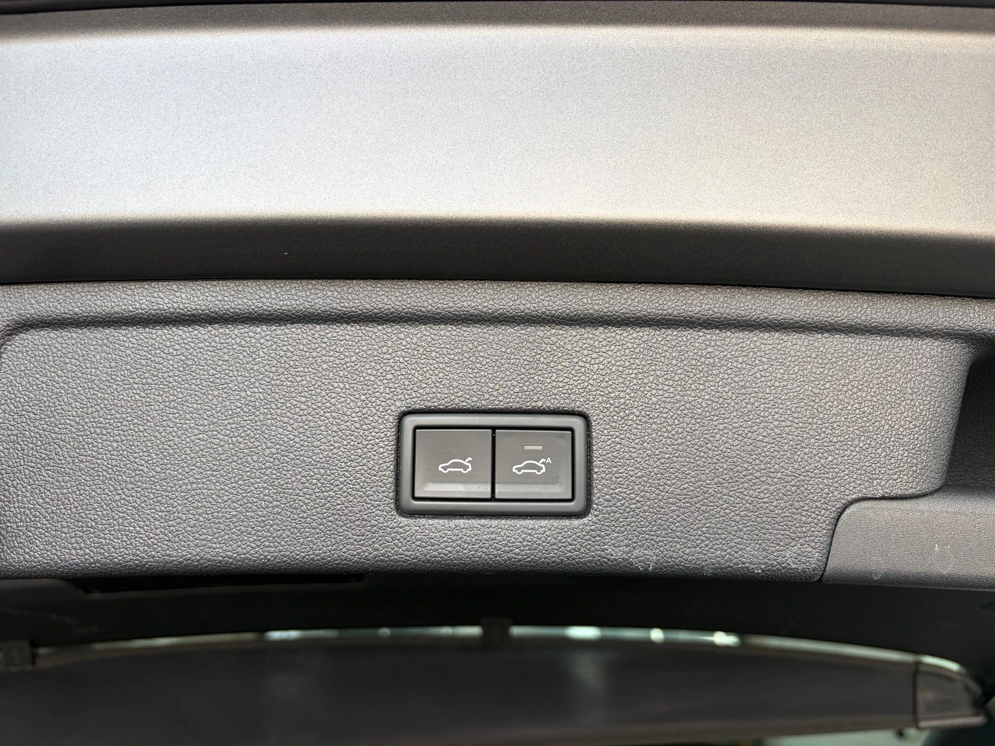 VW Touareg, снимка 9 - Автомобили и джипове - 56421842