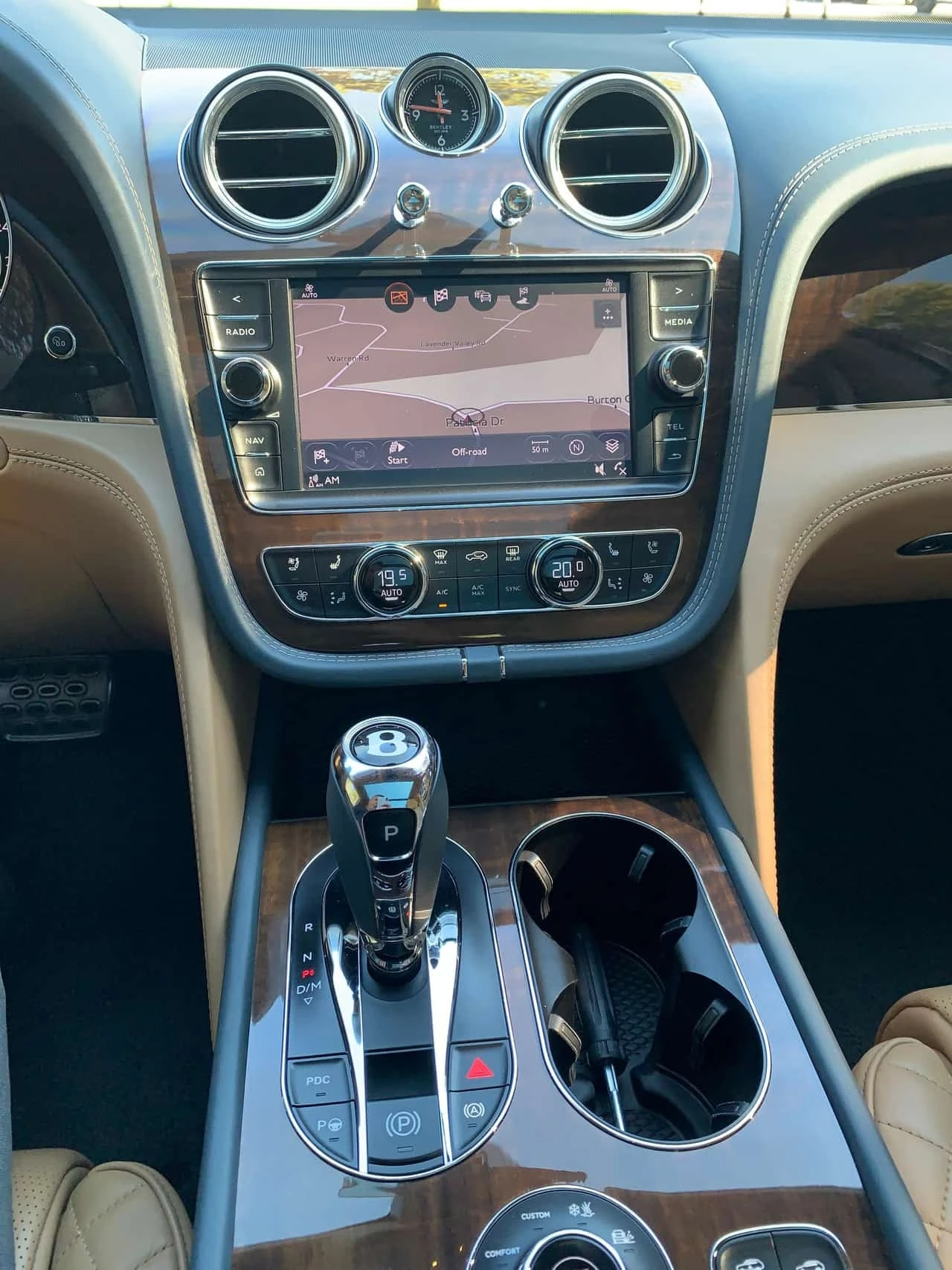 Bentley Bentayga * AWD * CARFAX * ����� �� ����������� | Mobile.bg � ����������� 9