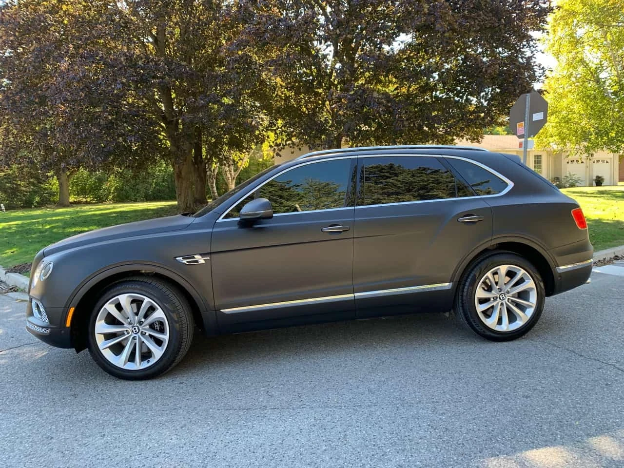 Bentley Bentayga * AWD * CARFAX * ����� �� ����������� | Mobile.bg � ����������� 3