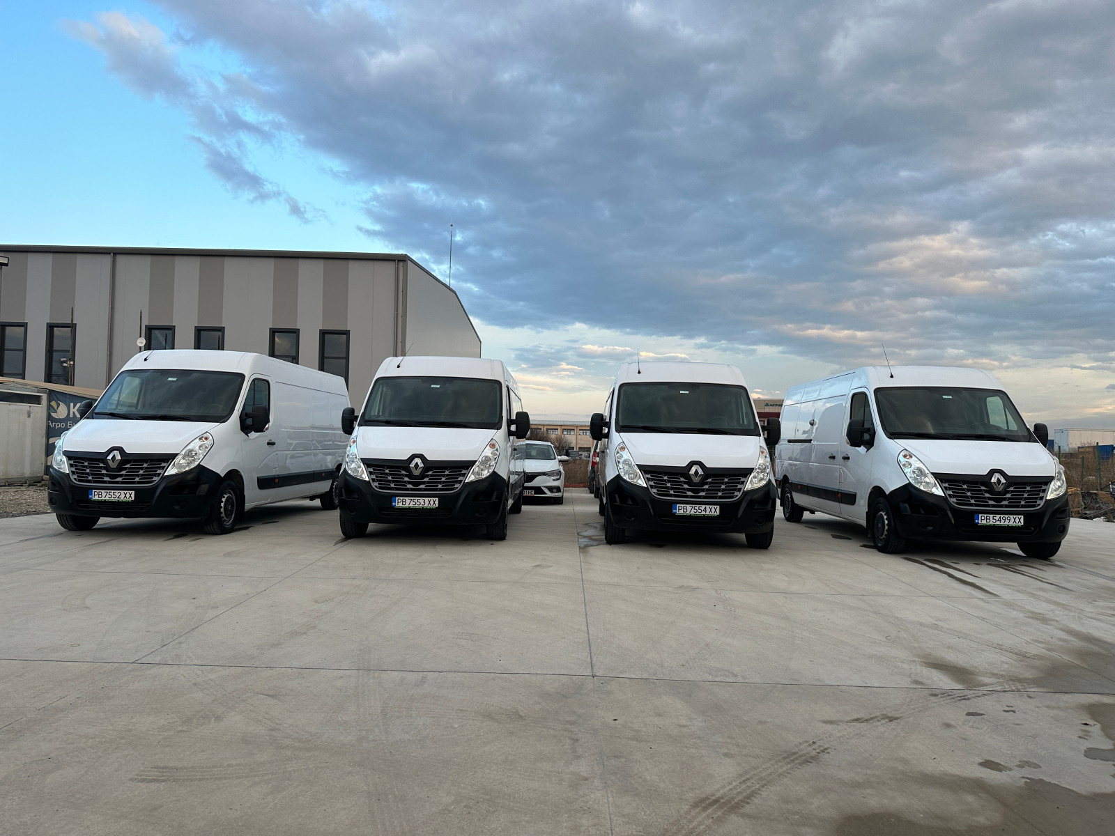 Renault Master 3= броя 2.3- L3H2 - изображение 5