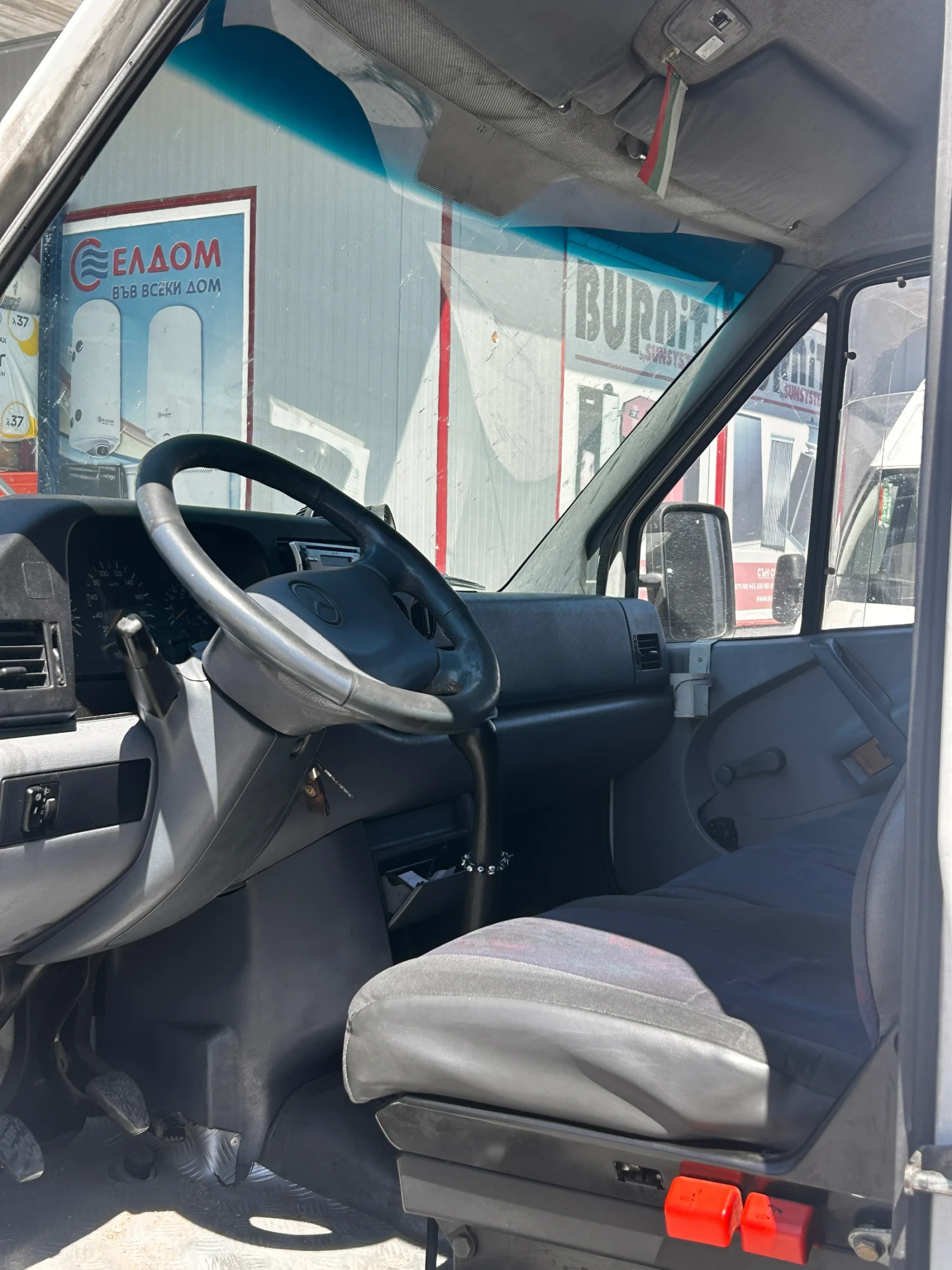 Mercedes-Benz 412 двойна гума - изображение 3