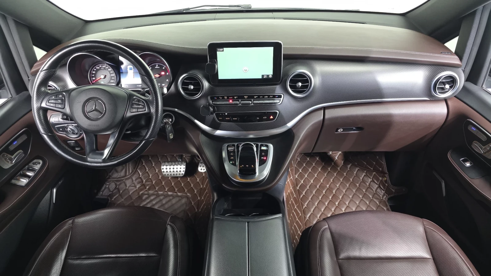 Mercedes-Benz V 250 V-Class V250 Burmester, снимка 11 - Бусове и автобуси - 54392584