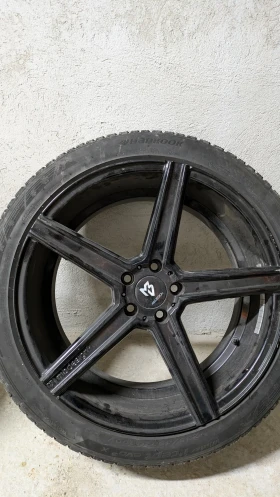 Гуми с джанти Hankook 235/45R20, снимка 1 - Гуми и джанти - 48014325