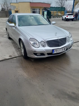 Mercedes-Benz E 220, снимка 4