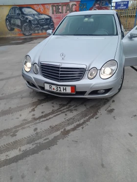 Mercedes-Benz E 220, снимка 1